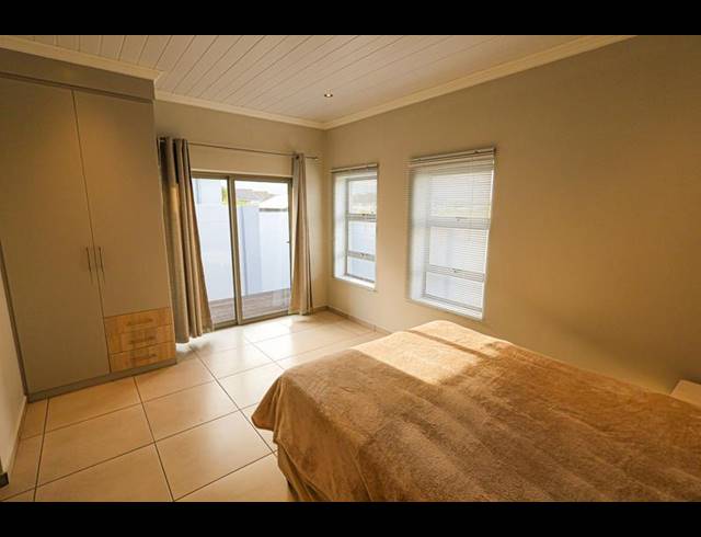 3 BEDROOM TOWNHOUSE FOR SALE IN BLUE MOUNTAIN VILLAGE